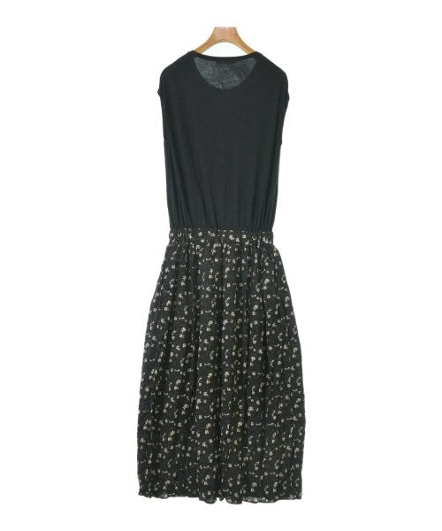 SENSE OF PLACE by URBAN RESEARCH ชุดเดรส