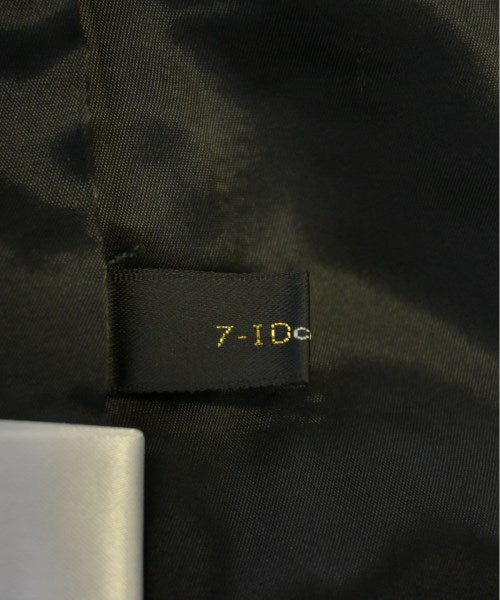 7-ID concept. กางเกง อื่น