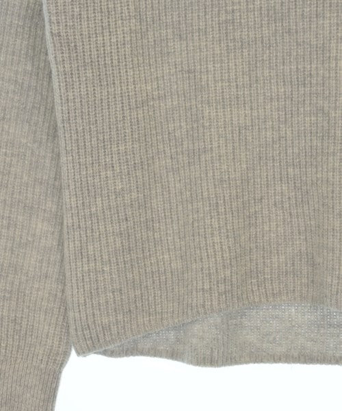 7-ID concept. เสื้อกันหนาว