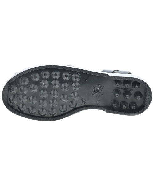 MEDUSE รองเท้าแตะ