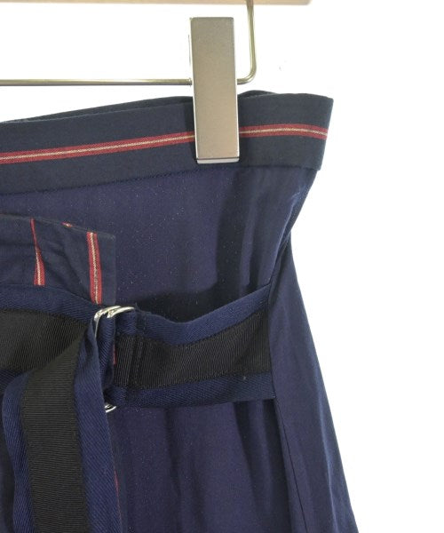 SueUNDERCOVER กระโปรงยาวถึงเข่า