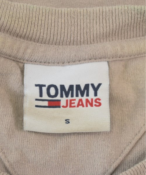 TOMMY JEANS เสื้อยืด/เสื้อท็อปส์