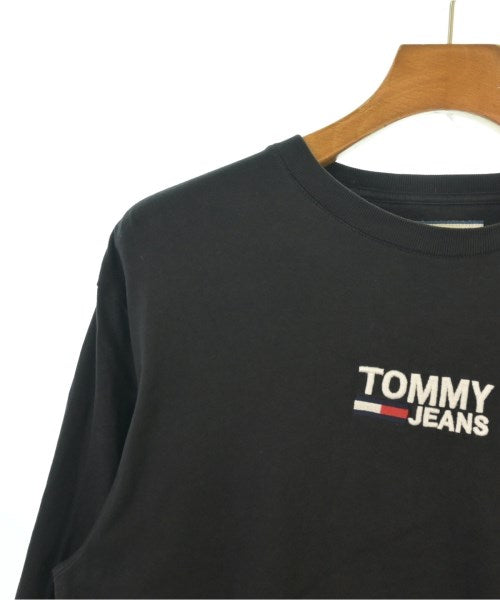 TOMMY JEANS เสื้อยืด/เสื้อท็อปส์