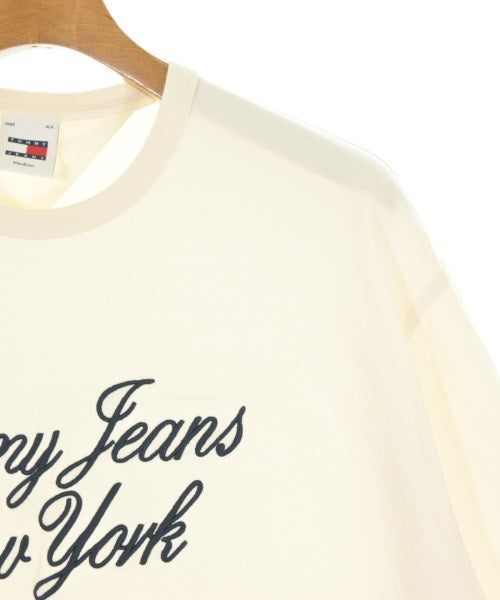 TOMMY JEANS เสื้อยืด/เสื้อท็อปส์