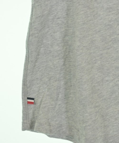 TOMMY JEANS เสื้อยืด/เสื้อท็อปส์