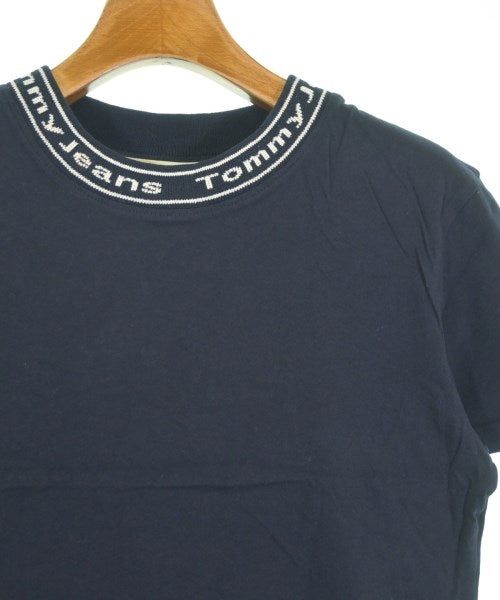 TOMMY JEANS เสื้อยืด/เสื้อท็อปส์