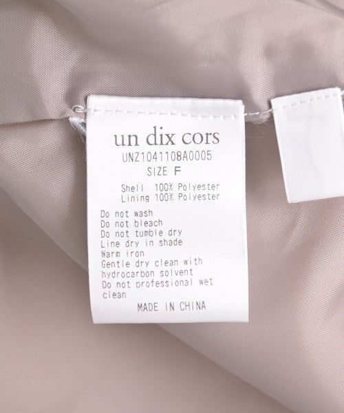un dix cors เสื้อโค้ท อื่น