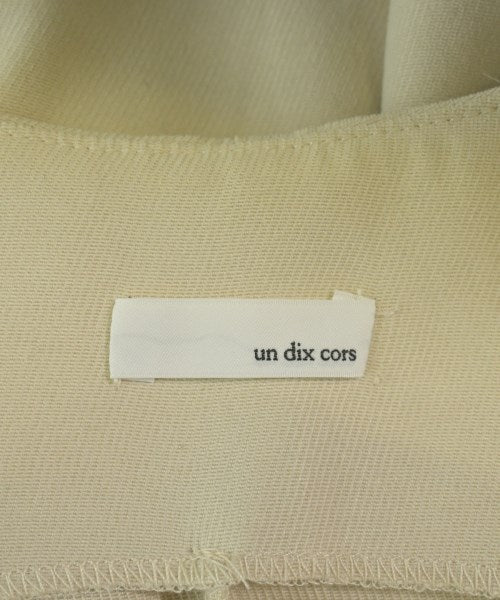 un dix cors เสื้อกั๊ก