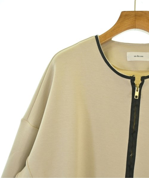 un dix cors เสื้อโค้ท อื่น