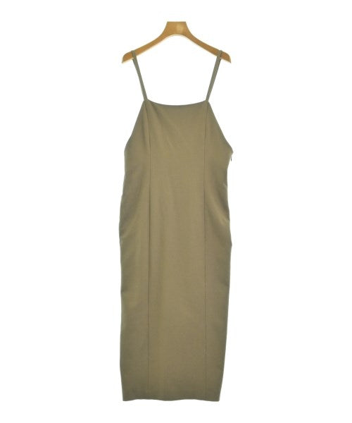 La TOTALITE ชุดเดรส