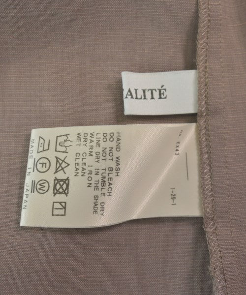 La TOTALITE เสื้อสตรี