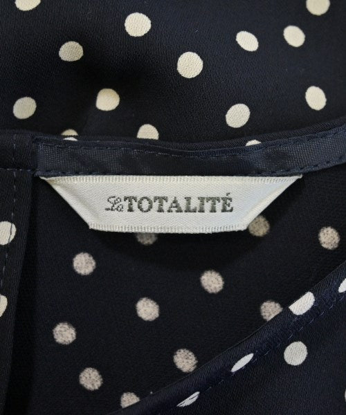 La TOTALITE เสื้อสตรี
