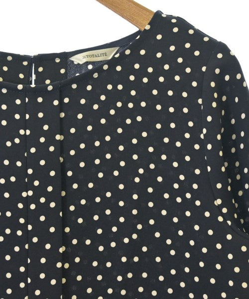 La TOTALITE เสื้อสตรี