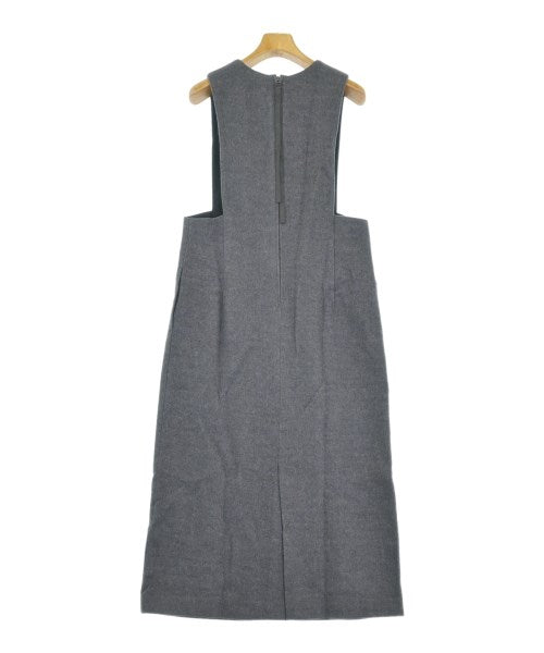 La TOTALITE ชุดเดรส