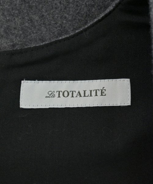 La TOTALITE ชุดเดรส