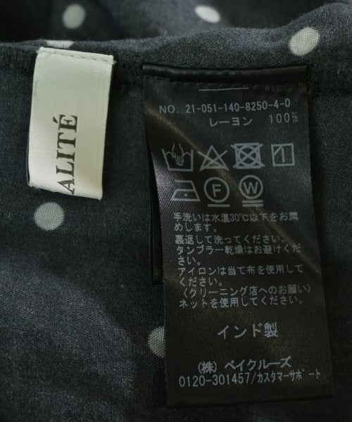 La TOTALITE เสื้อสตรี