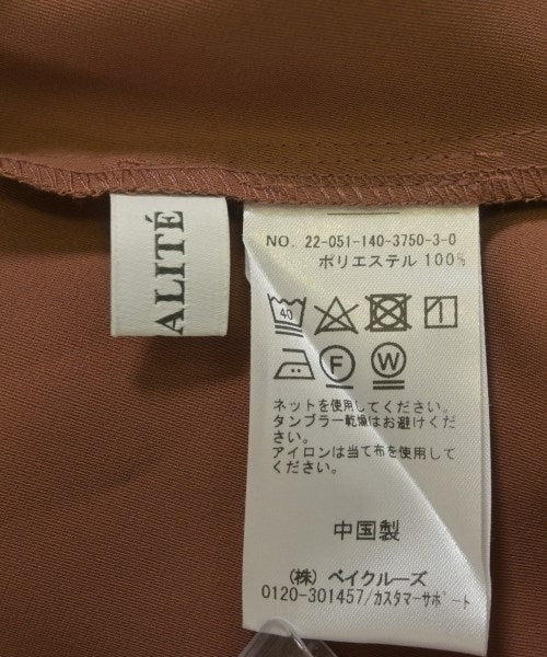La TOTALITE เสื้อสตรี