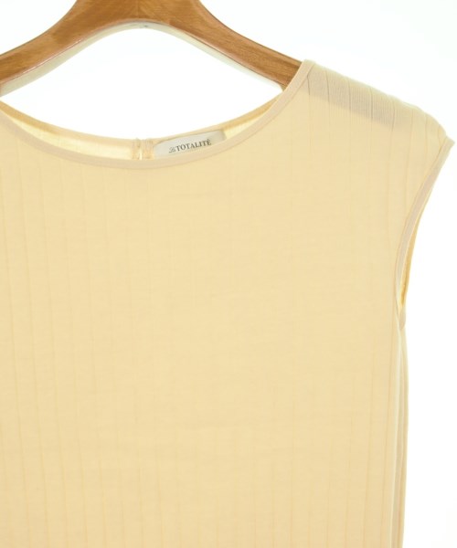 La TOTALITE เสื้อกั๊ก
