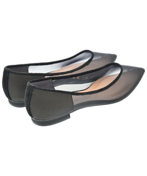 La TOTALITE รองเท้าส้นสูง