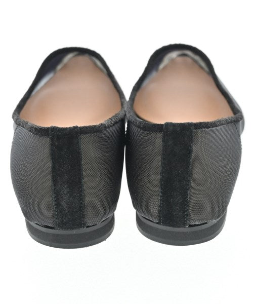 La TOTALITE รองเท้าส้นสูง