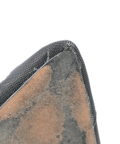 La TOTALITE รองเท้าส้นสูง