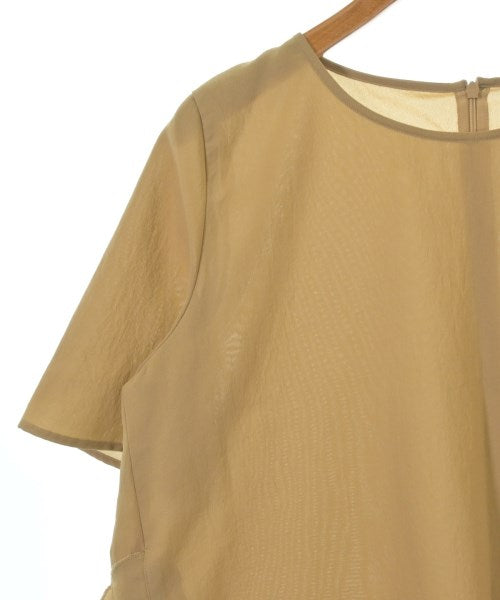La TOTALITE เสื้อสตรี