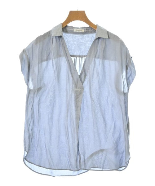 La TOTALITE เสื้อลำลอง