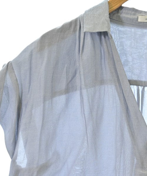 La TOTALITE เสื้อลำลอง