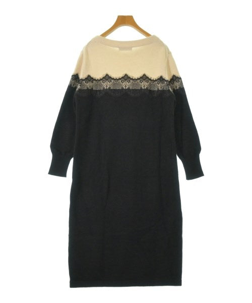 La TOTALITE ชุดเดรส