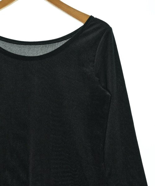 La TOTALITE เสื้อยืด/เสื้อท็อปส์