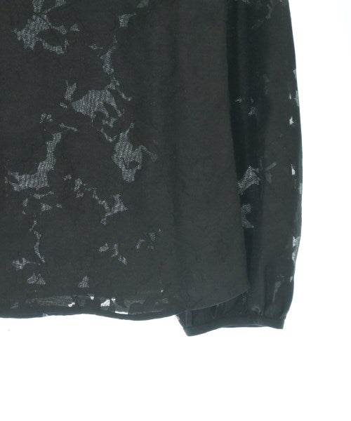 La TOTALITE เสื้อสตรี