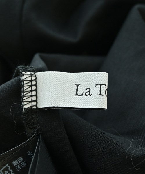 La TOTALITE เสื้อสายเดี่ยว
