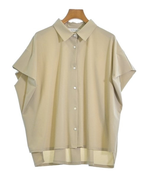 La TOTALITE เสื้อลำลอง