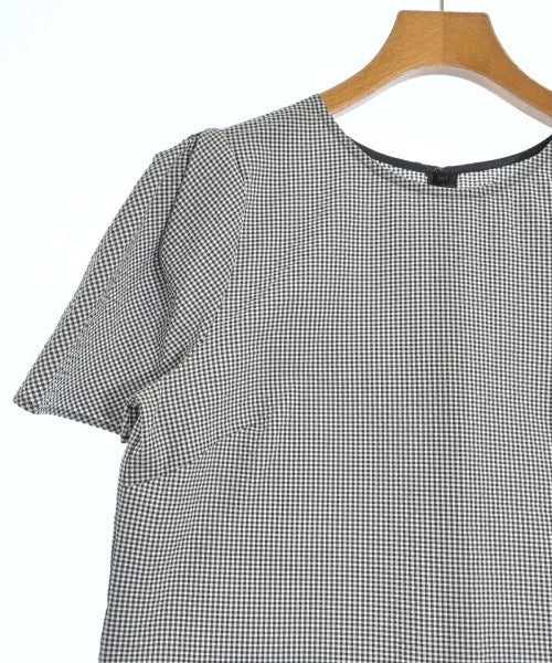 La TOTALITE เสื้อสตรี