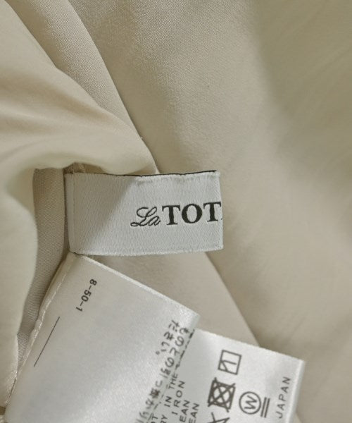 La TOTALITE เสื้อสตรี