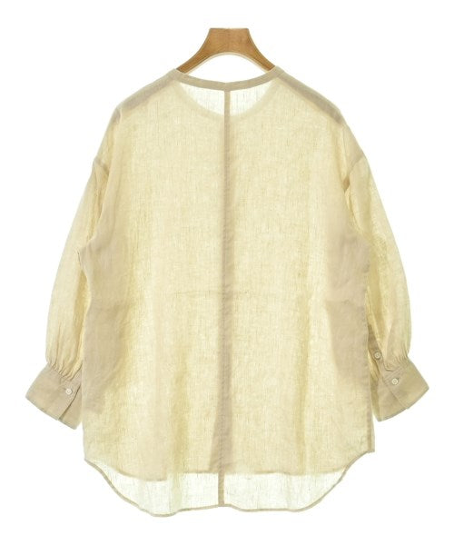 La TOTALITE เสื้อลำลอง