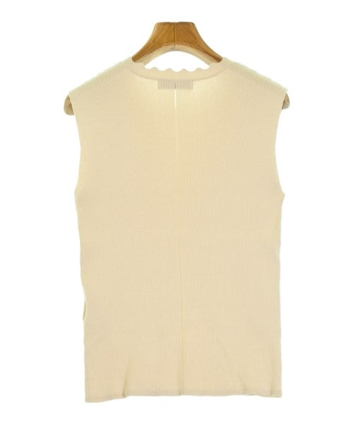 La TOTALITE เสื้อแขนกุด