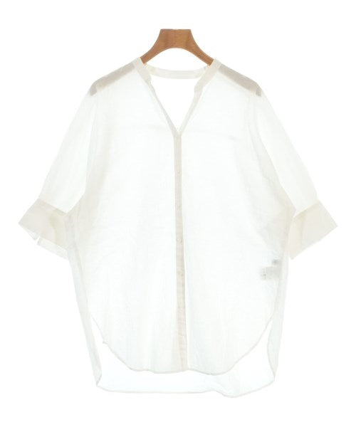 La TOTALITE เสื้อลำลอง