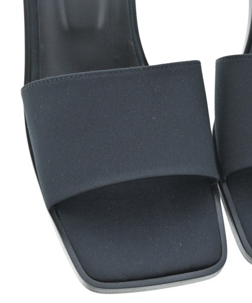 Pippichic รองเท้าแตะ