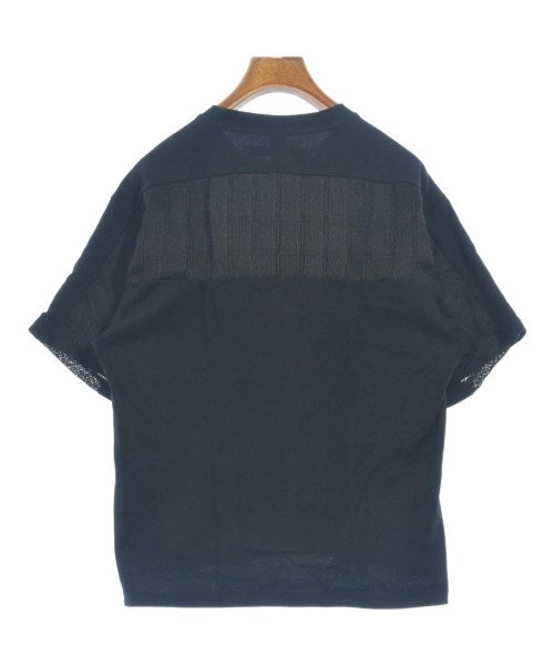 White Mountaineering เสื้อยืด/เสื้อท็อปส์