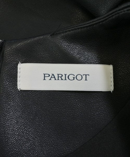 PARIGOT ชุดเดรส