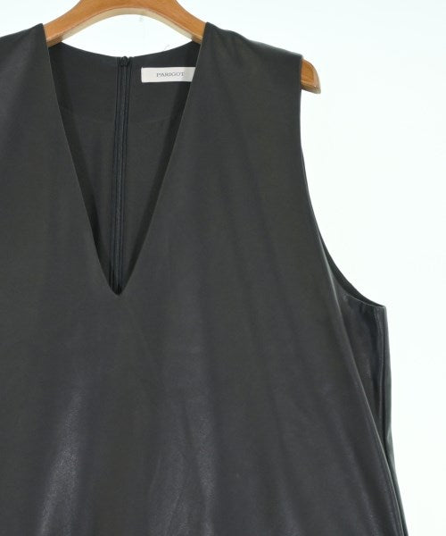 PARIGOT ชุดเดรส