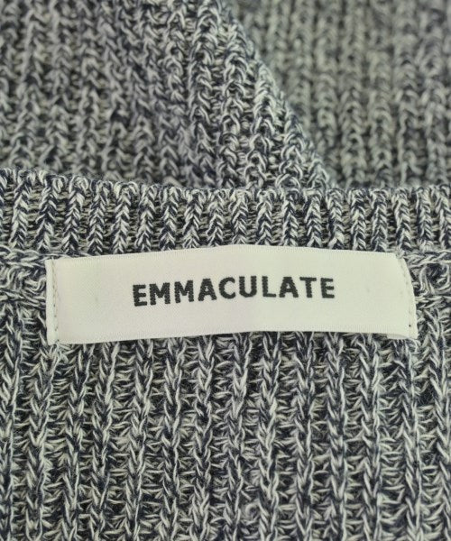 Emmaculate เสื้อแขนกุด