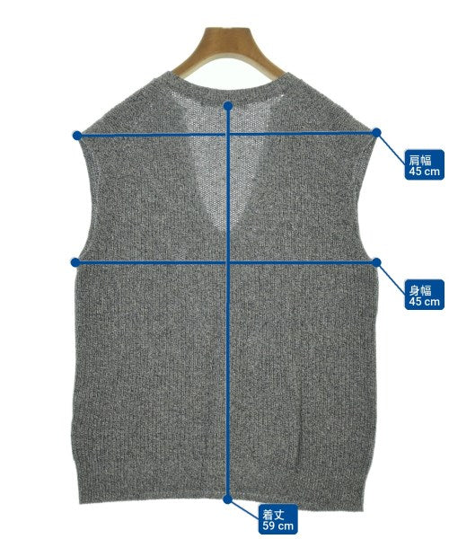 Emmaculate เสื้อแขนกุด