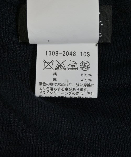 Agnes b. เสื้อกันหนาว