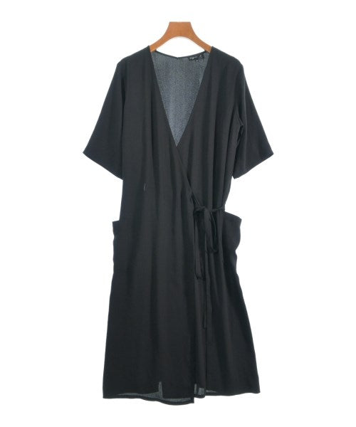 Agnes b. ชุดเดรส