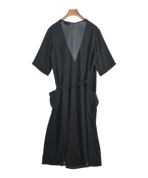 Agnes b. ชุดเดรส