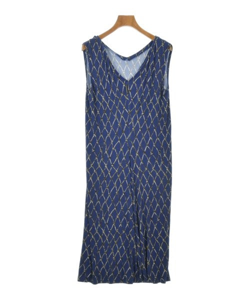 Agnes b. ชุดเดรส