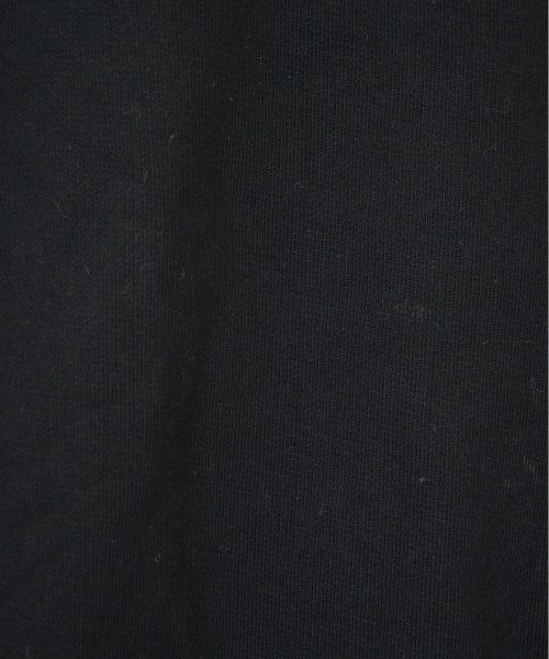 Agnes b. เสื้อสเวตเตอร์