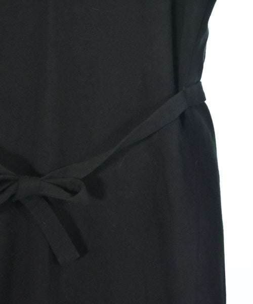 Agnes b. ชุดเดรส